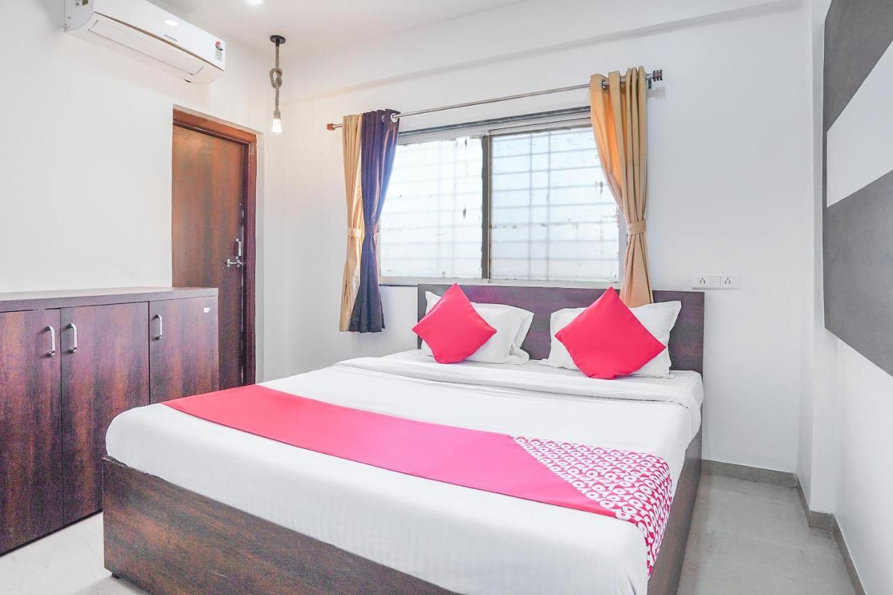 Oyo Flagship 70264 Hotel Vrindavan Mangvadi Exterior photo